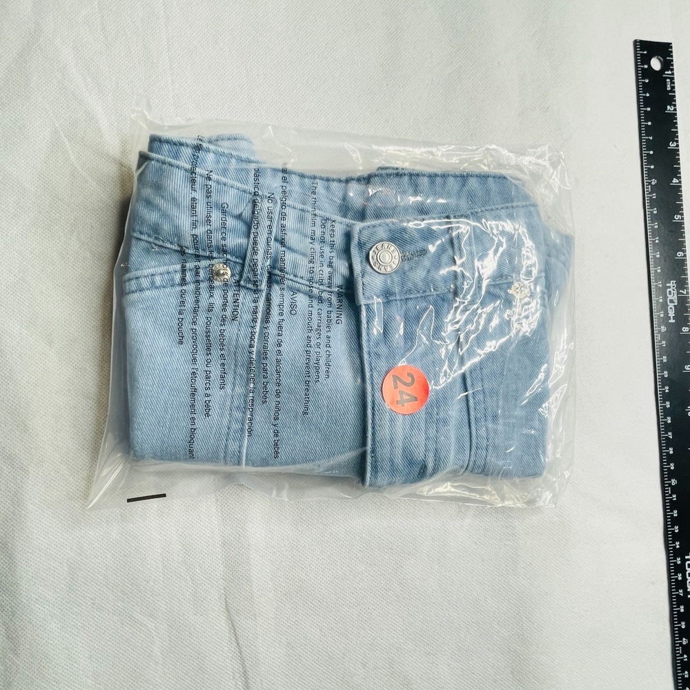 Women's Light Wash Denim Cargo Mini Skirt Utility Pocket Y2K Size 14 Waist 28" - Picture 13 of 13